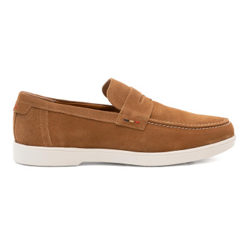 CALZADO CASUAL EN PIEL...